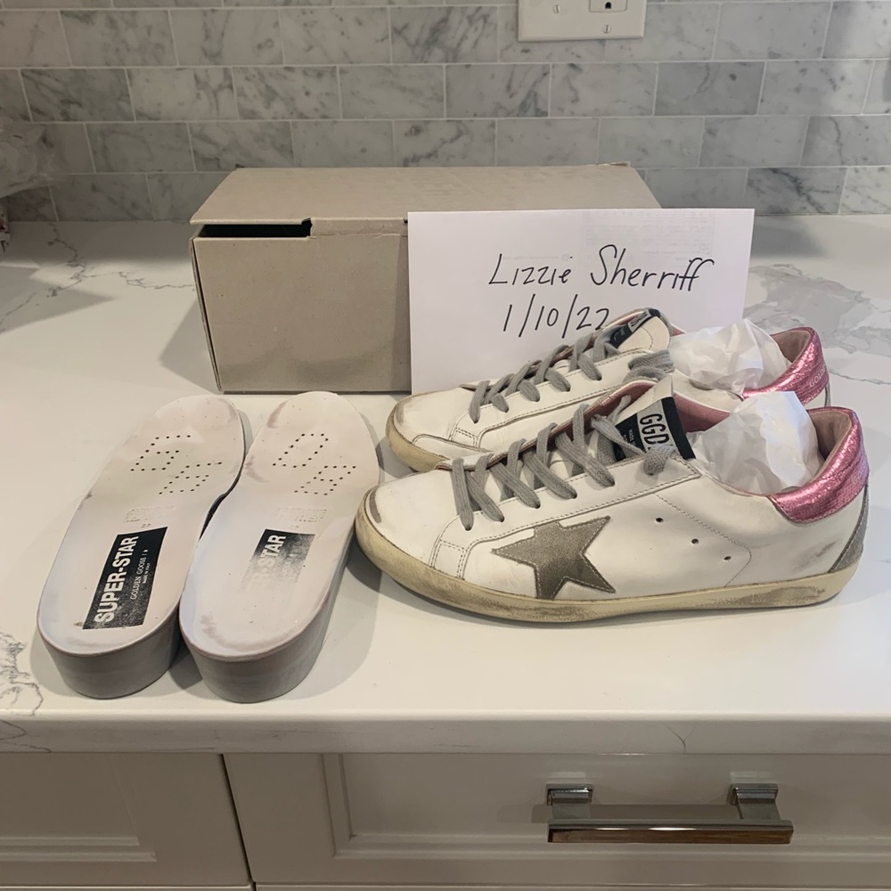 SOLD!!!!1000% Authentic Golden Goose Mid Stars 39/9